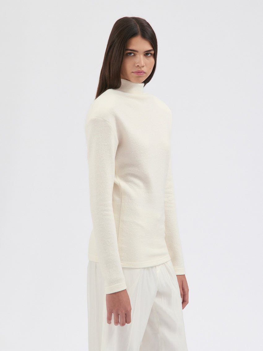 WOOL TURTLENECK